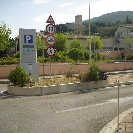 Residenza Vicolo Bovi Assisi Apartment Exterior photo